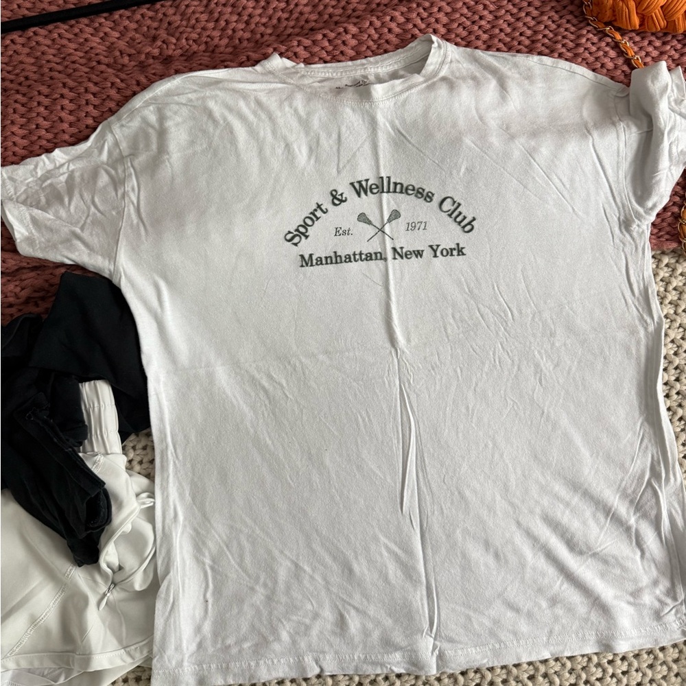 Abercrombie & Fitch White Short Sleeve Tee